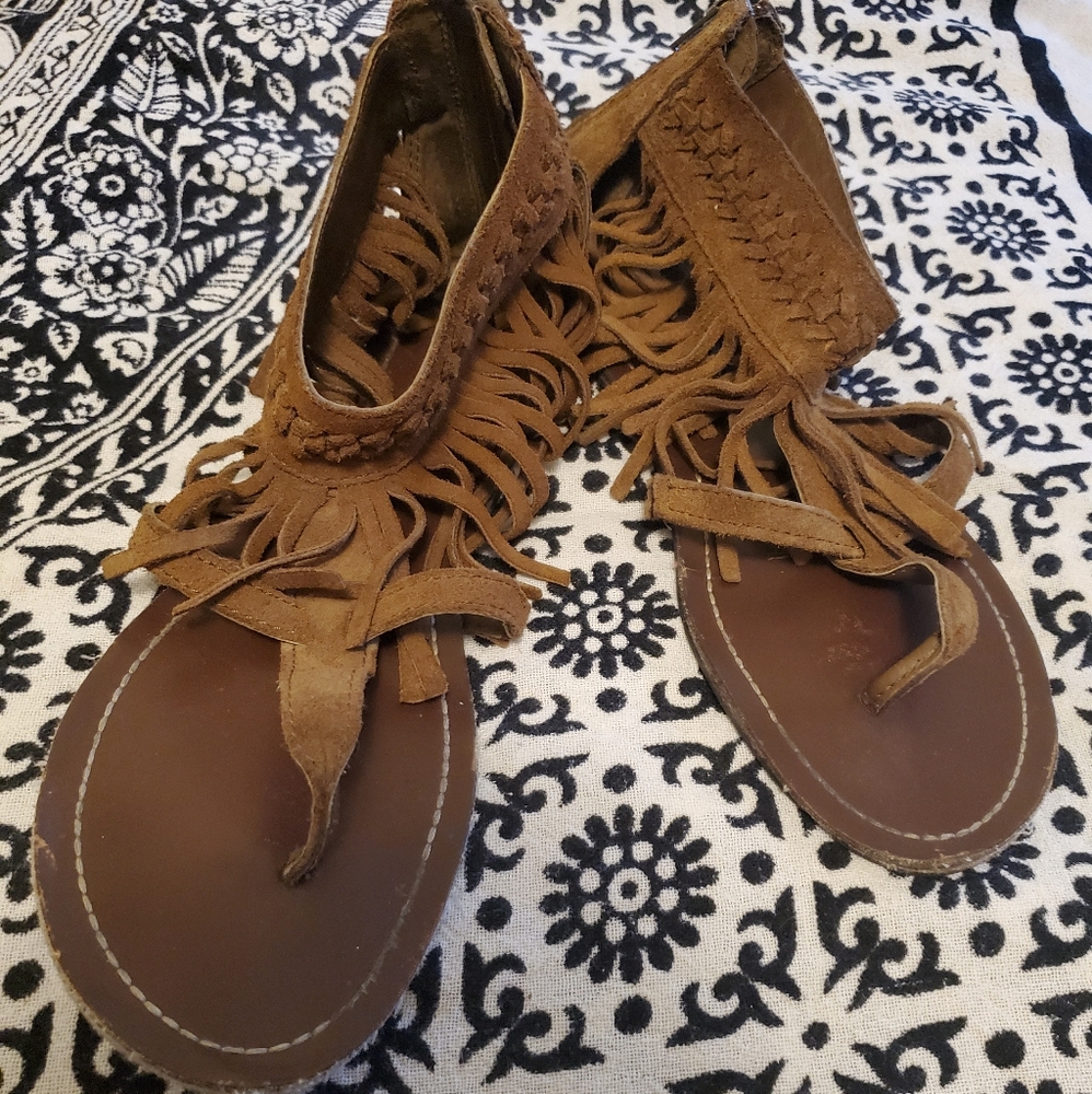 Minnetonka Fringe Sandals